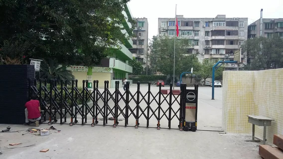 洮南市洮南市深圳市伸缩门